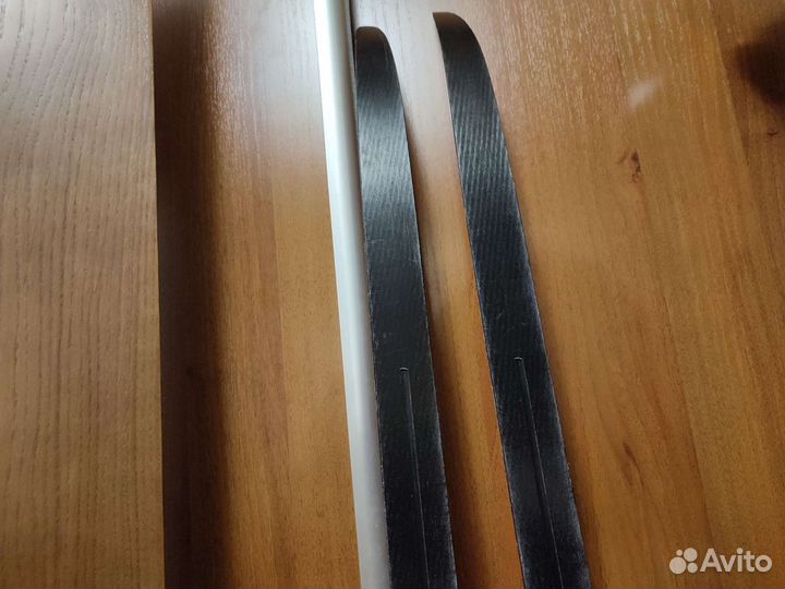 Беговые лыжи с креплениями