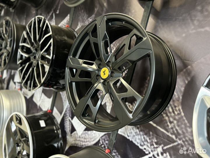 Диски R22 на Lynk&Co 08 / 09