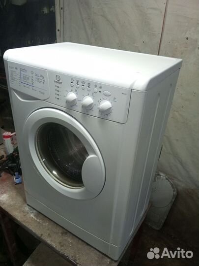 Стиральная машина indesit 5кг