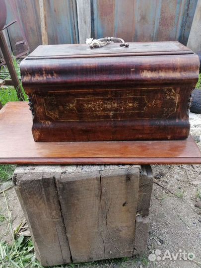 Швейная машинка зингер ножная