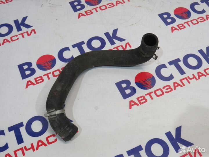 Патрубок радиатора Низ toyota corolla ZZE124 1ZZ-F