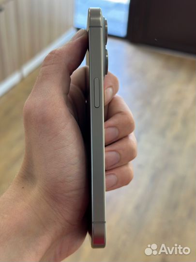 iPhone 15 Pro, 128 ГБ