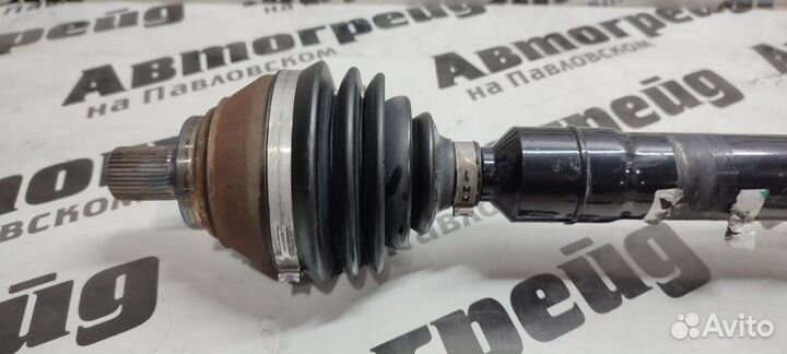 Привод передний правый Volkswagen Passat Cc 358