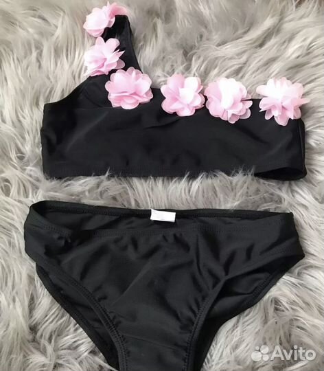 Новый купальник 4-5 лет