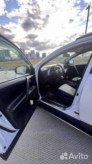 Toyota RAV4 2.5 AT, 2019, 63 000 км