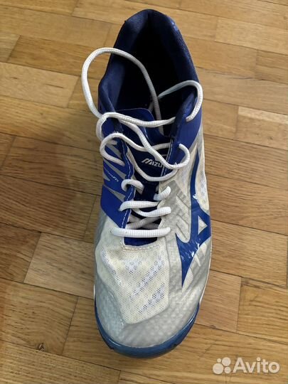 Кроссовки волейбольные mizuno wave lightning Z2