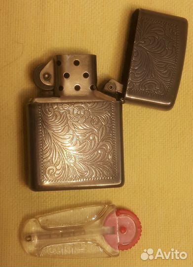 Зажигалка бензиновая zippo