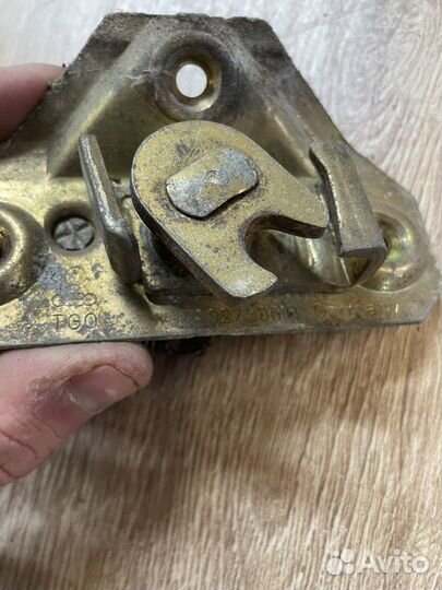 Замок багажника VW Golf 1 Mk1