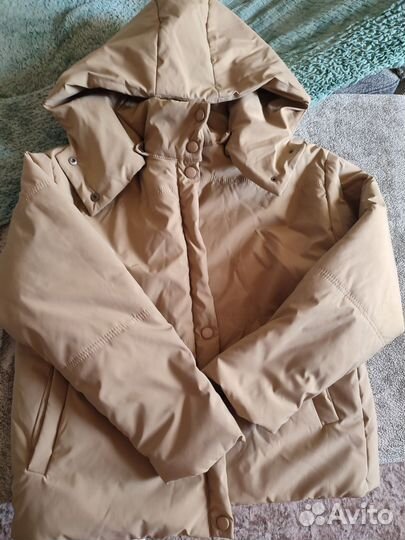Куртка осенняя бежевая 46-48 р-р