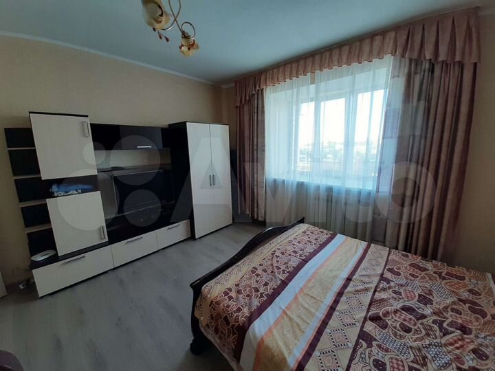 1-к. квартира, 40 м², 8/10 эт.