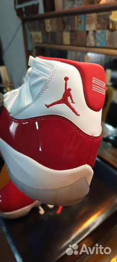 Кроссовки Air Jordan 11 Cherry Giveaway, оригинал