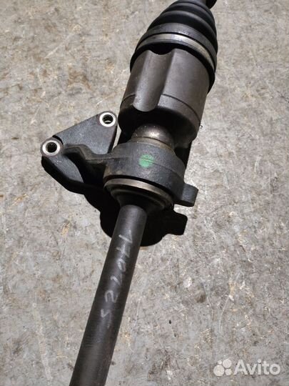 Привод передний правый Мазда 6 gg