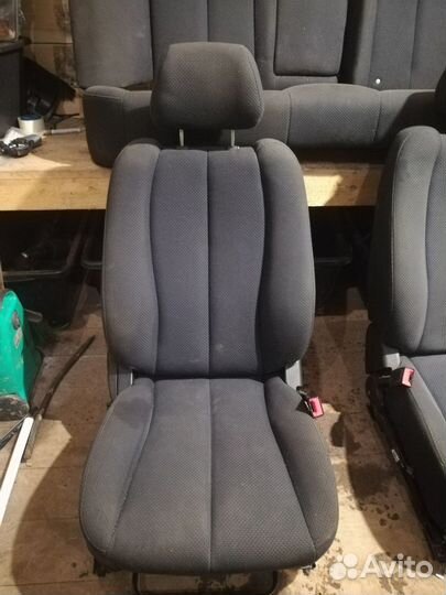 Сиденья комплект Hyundai Sonata 5 (NF)