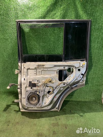 Дверь задняя правая mitsubishi pajero 3