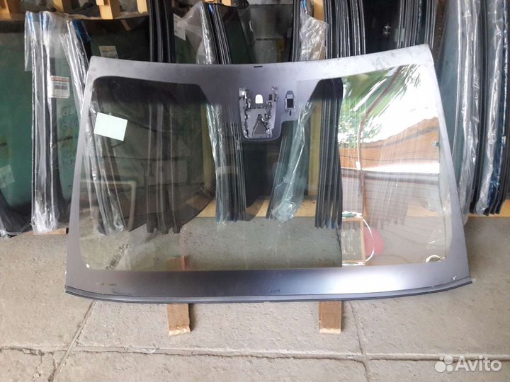 Лобовое стекло