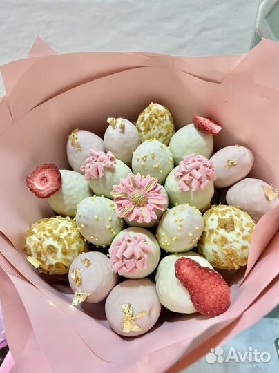 Клубника в шоколаде на 8 Марта