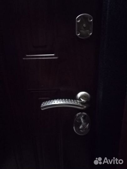 Дверь входная металлическая