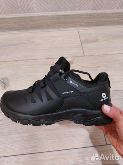 Кроссовки мужские новые