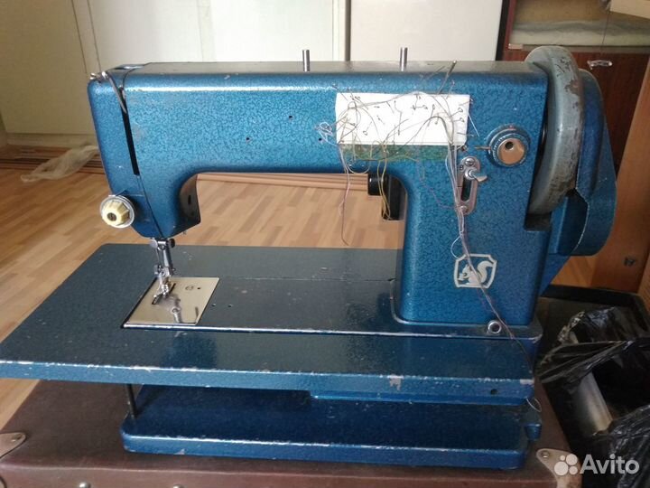Швейная машина Белка