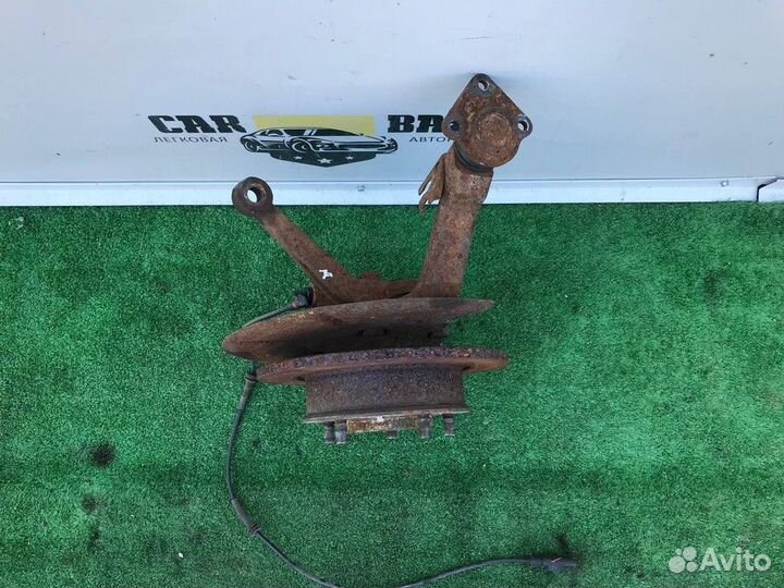 Кулак поворотный правый (R) Chevrolet Niva