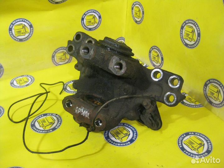 Цапфа поворотная 7420556296 renault trucks, Premiu