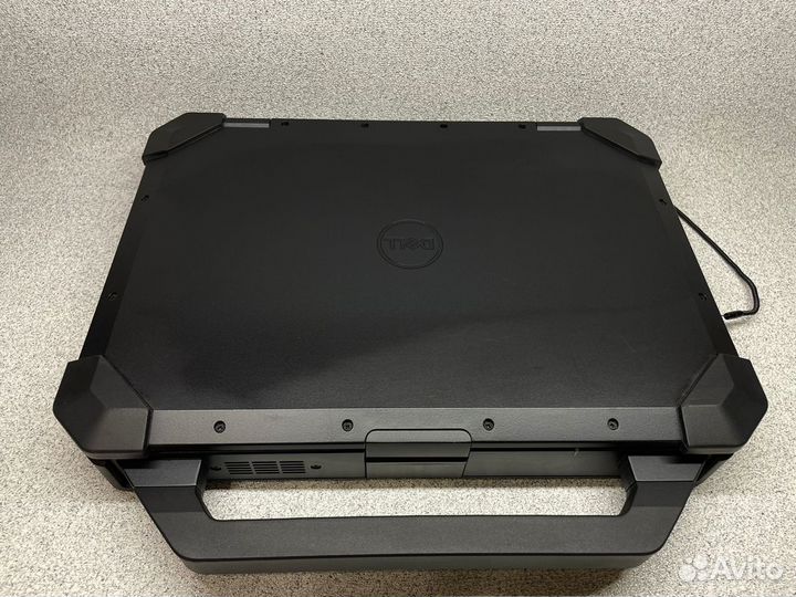 Dell rugger 7424 i5-8 16/256GB