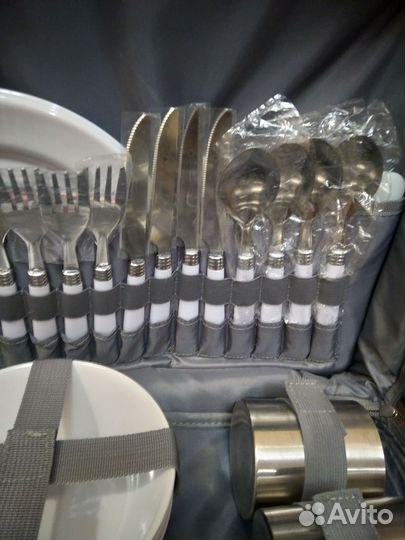 Набор для пикника на 4 персоны Luxe (новый)