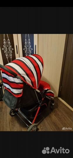 Прогулочная коляска