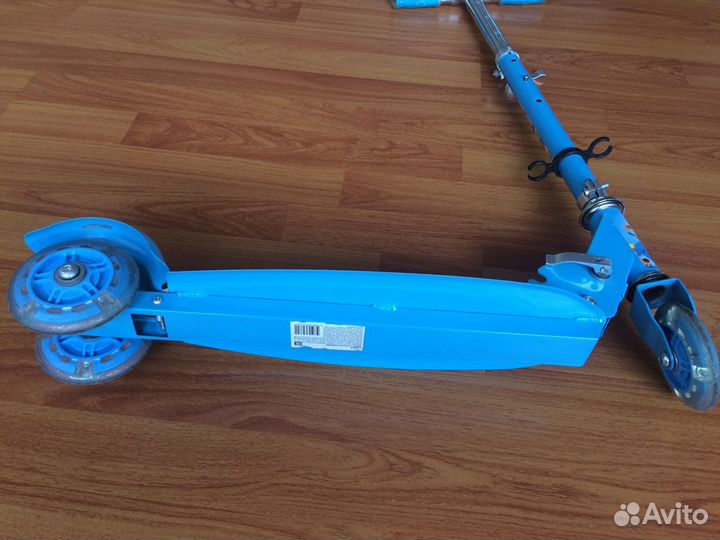 Самокат детский трехколесный