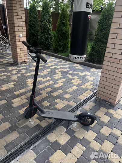 Самокат xiaomi m365