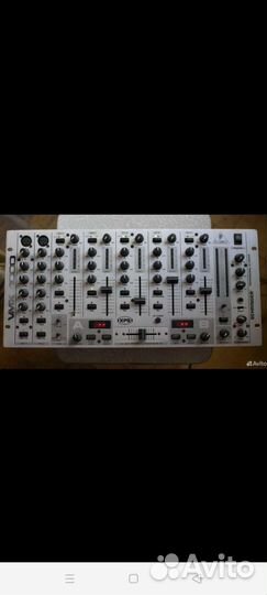 DJ-микшер Behringer VMX1000