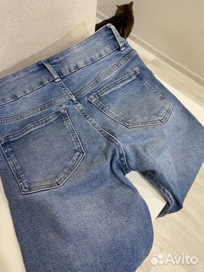 Джинсы