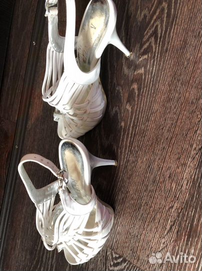 Босоножки женские 37 размер