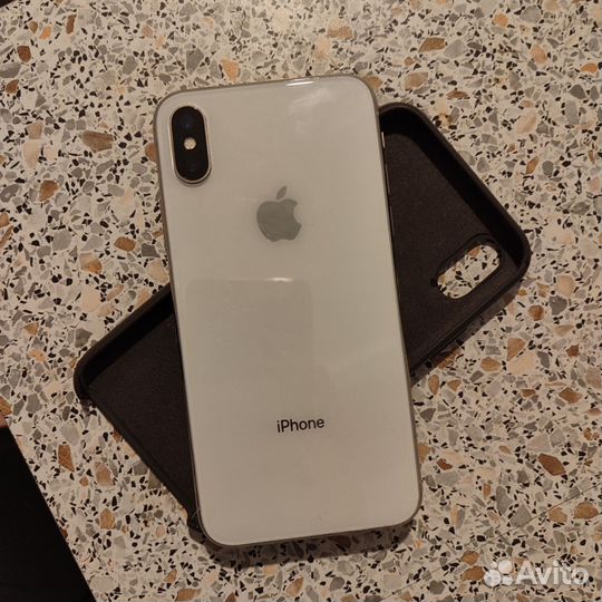 iPhone X, 64 ГБ
