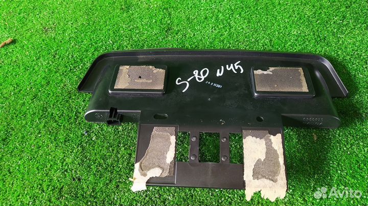 Стоп-сигнал в салоне Volvo S80 B5244S 2000