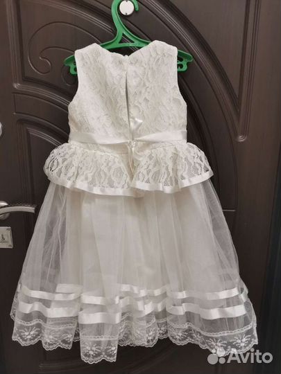 Платье праздничное