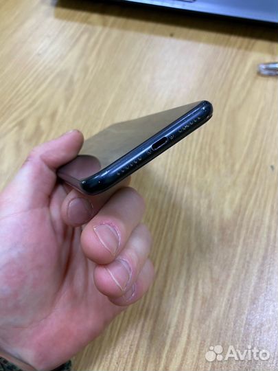 iPhone Xr, 128 ГБ
