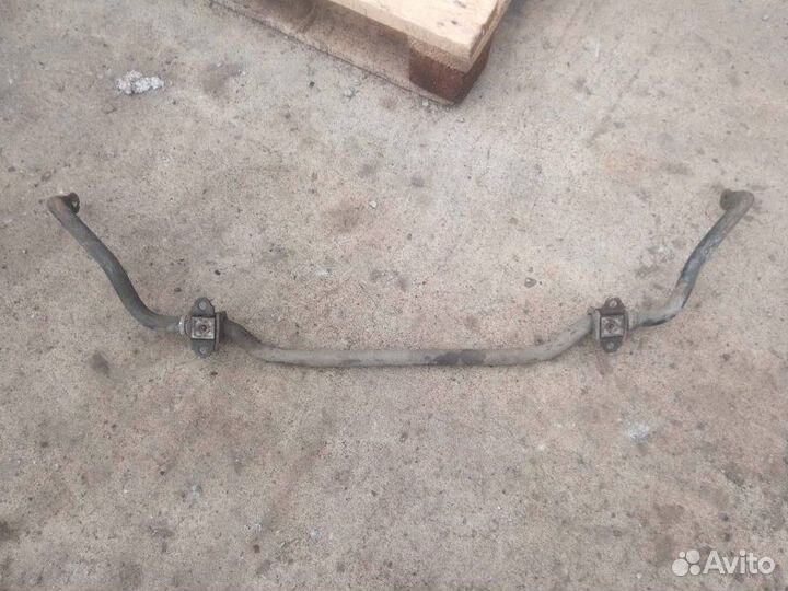 Стабилизатор передний Toyota Avensis AT220L 2000