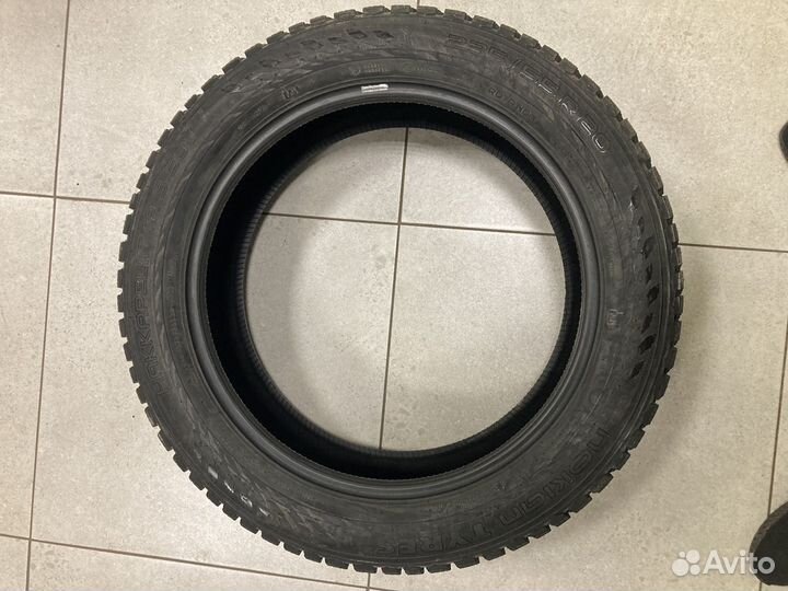 Nokian Tyres Hakkapeliitta 9 SUV 235/55 R20 102