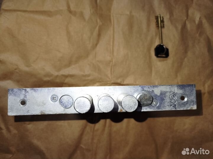 Замок гаражный