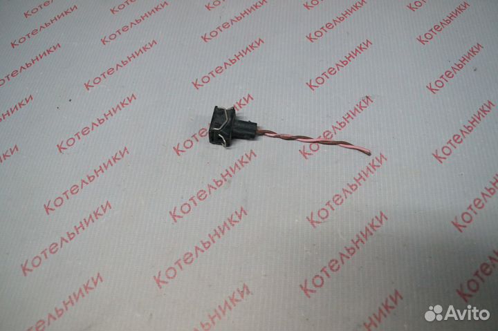 Nissan 28920-AU300 Разъем насоса омывалеля стекла