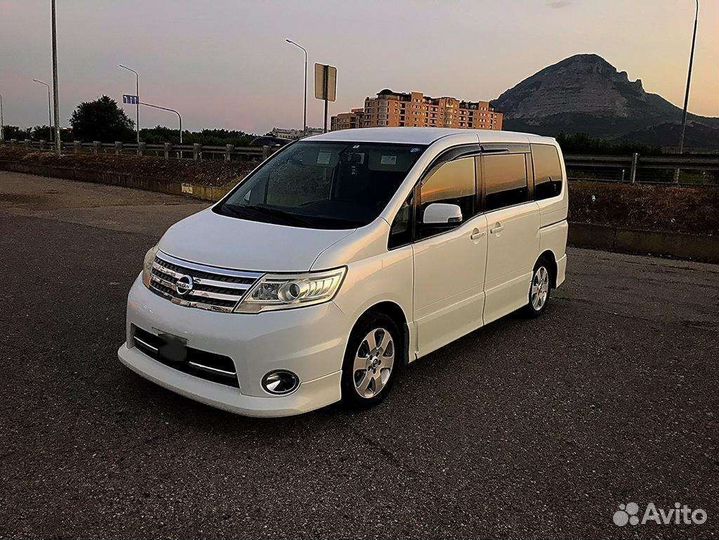 Nissan Serena, 2010