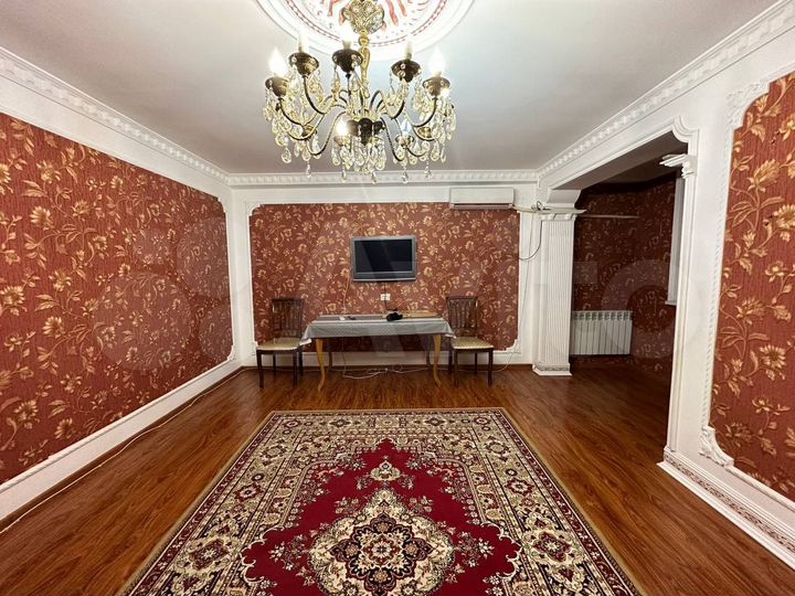 3-к. квартира, 87 м², 2/5 эт.