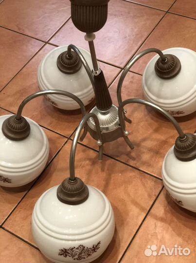 Люстра подвесная пятирожковая