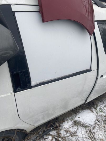 Задняя правая дверь Skoda fabia praktik