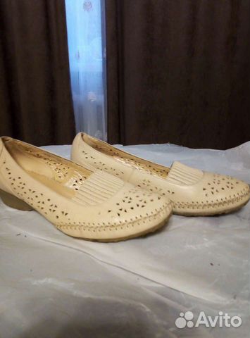 Обувь женская разная