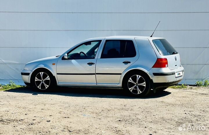 Volkswagen Golf 1.6 AT, 1998, 272 524 км