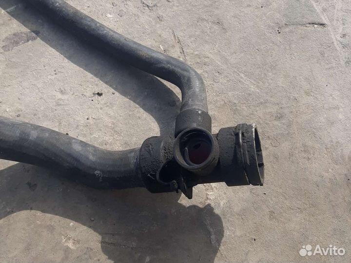 Патрубок охлаждения VW Passat B5 1.9 TDI AJM