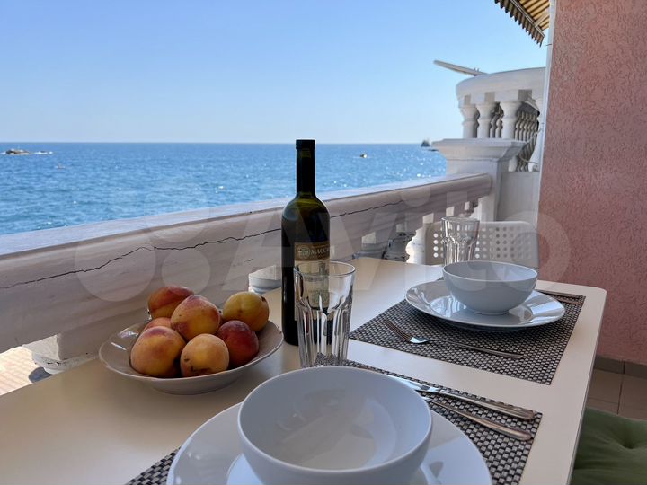 2-к. квартира, 55 м², 2/4 эт.