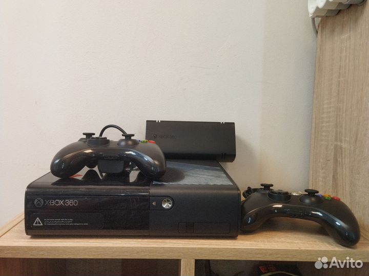 Игровая приставка Xbox 360 прошитый freeboot